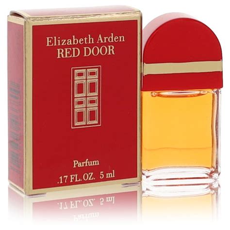 who makes red door perfume.